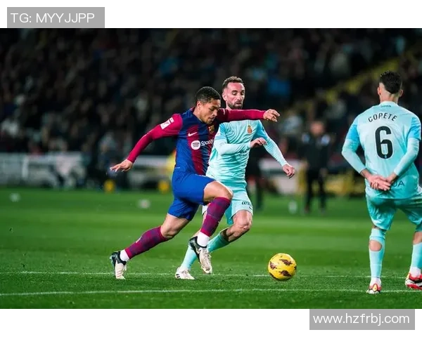 德甲激战巴黎圣日耳曼小胜巴萨争议判罚引发全场热议